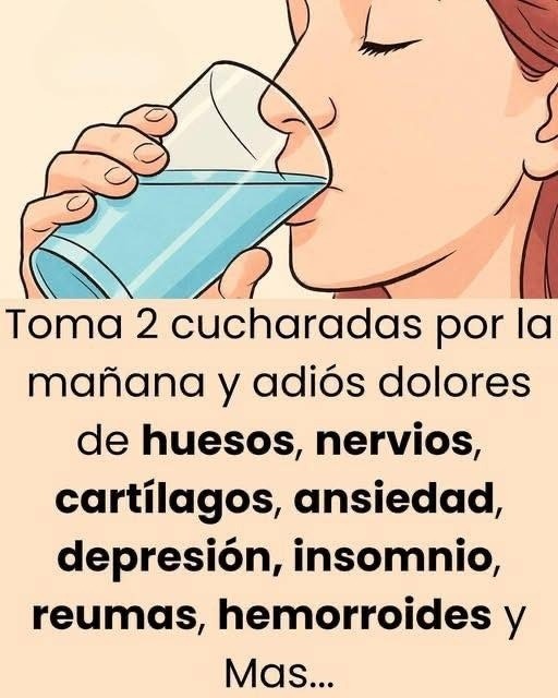 Persona bebiendo de un vaso